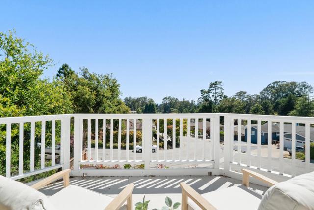 607 Saint Andrews Drive, Aptos CA: https://media.crmls.org/mediaz/8ff89be6-872c-4b10-b6c4-0f755f1478b8.jpg