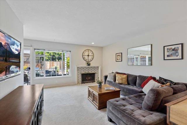 363 Conestoga Way, San Jose CA: https://media.crmls.org/mediaz/8ff90676-c75c-43fe-95ed-3fb131ac0319.jpg