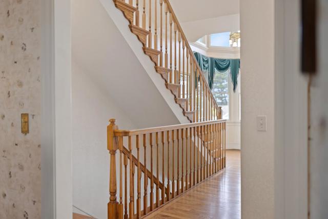 132 Forest Avenue, Pacific Grove CA: https://media.crmls.org/mediaz/8ff98c56-b140-4fa9-8015-910e5c46400b.jpg
