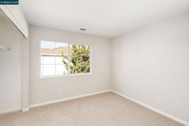 343 Accolade Drive, San Leandro CA: https://media.crmls.org/mediaz/8ffc46d4-dd38-4e5a-a1f6-4e740de86c40.jpg
