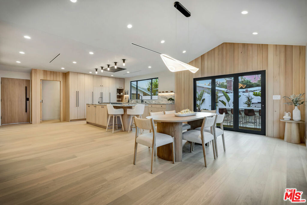 MLS #25625191 image #13