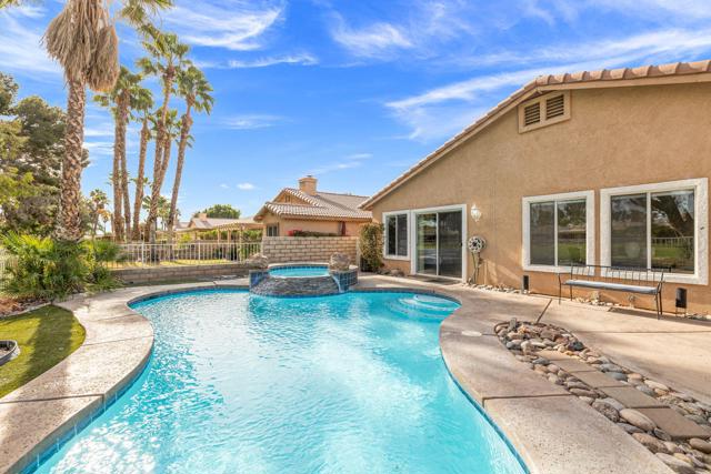 49620 Lincoln Drive, Indio CA: https://media.crmls.org/mediaz/8ffcd06a-5a67-4d27-b163-d0de580532b4.jpg
