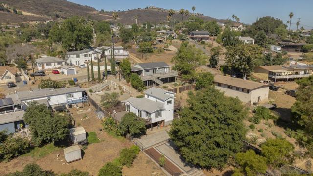 8545 Gardena Rd, Lakeside CA: https://media.crmls.org/mediaz/8ffd3105-c733-4c22-aced-3f86818c2661.jpg