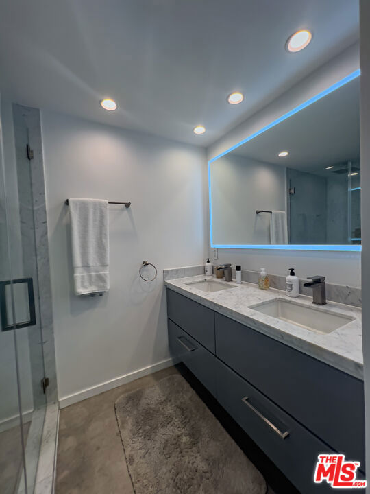 2160 Century Park East, Los Angeles CA: https://media.crmls.org/mediaz/8ffd4fd2-8cb0-4477-b74b-5181956180f0.jpg