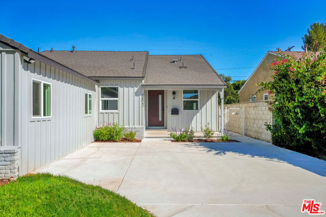5822 Saloma Avenue, Sherman Oaks CA: https://media.crmls.org/mediaz/8ffda29a-dfa8-4164-8818-4dc6d1652c65.jpg