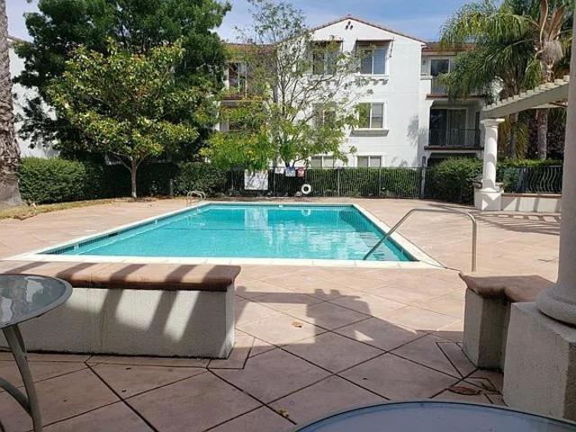 35580 Monterra Terrace, Union City CA: https://media.crmls.org/mediaz/8ffe76b3-e817-4adf-9ae5-8bc616a5b59f.jpg