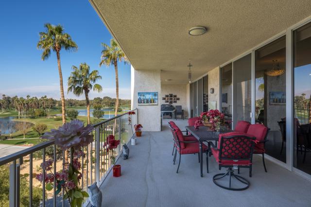 Image 11 of 37 For 900 Island Drive 512