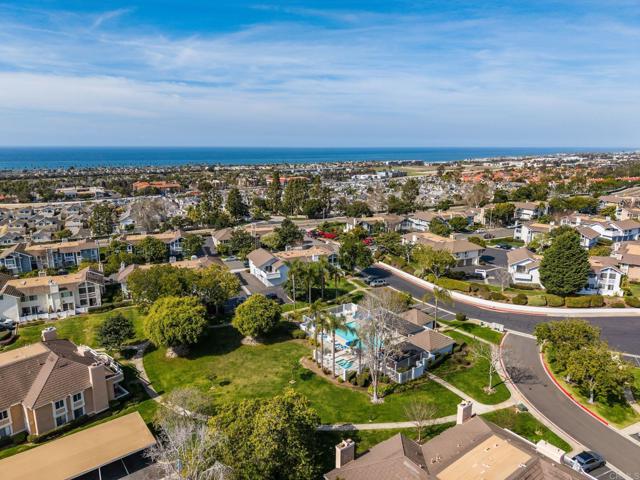 6887 Carnation Drive, Carlsbad CA: https://media.crmls.org/mediaz/8ffef240-efe5-436f-afc4-ea7514a22245.jpg