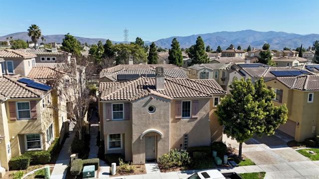 1445 Caminito Sicilia, Chula Vista CA: https://media.crmls.org/mediaz/8fff086c-5538-461b-a449-a1cd65a3be69.jpg
