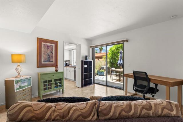 5794 Los Coyotes Drive, Palm Springs, CA 92264