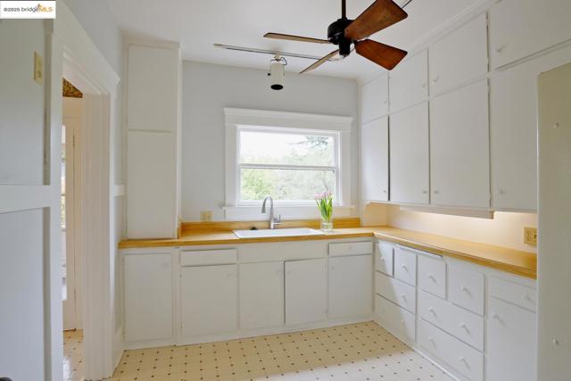 68 Fairview Ave., Piedmont CA: https://media.crmls.org/mediaz/9000a01e-8d5d-4154-8a5d-f45fa1ba7341.jpg