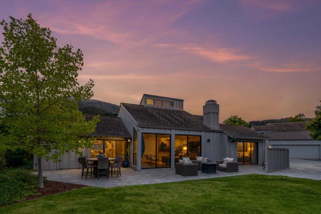 28069 Heron Court, Carmel Valley CA: https://media.crmls.org/mediaz/90022324-88f6-4187-af6a-25c45a9e8c28.jpg