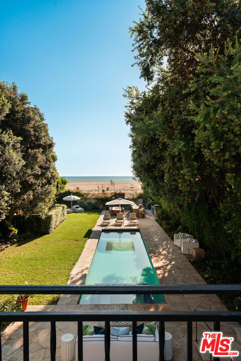 Image 2 of 72 For 705 Palisades Beach Road