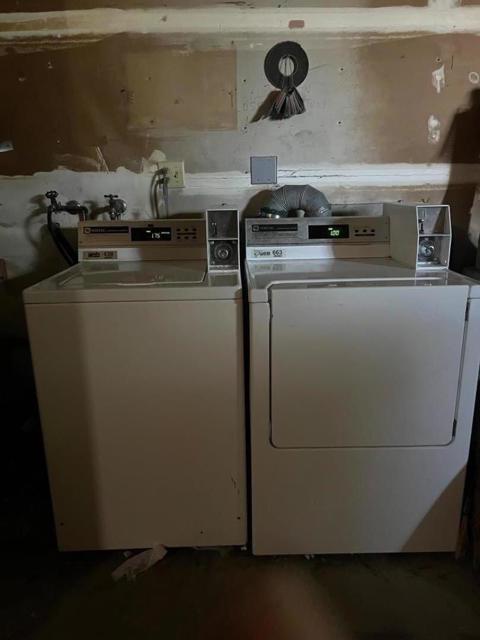 426 Arkansas Street, San Francisco CA: https://media.crmls.org/mediaz/900300dd-bfe4-4a33-b083-28f52fc0cb28.jpg