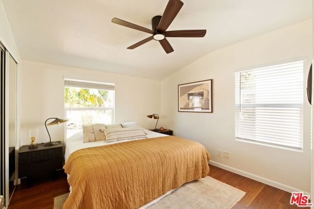 2918 Sanborn Avenue photo 8