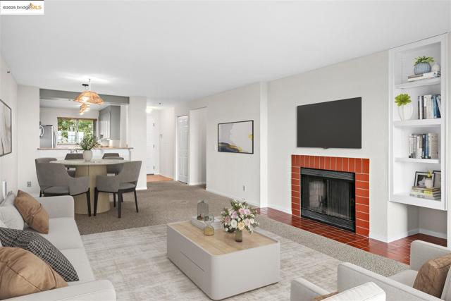 1301 Quarry Ct, Richmond CA: https://media.crmls.org/mediaz/90056c13-66c5-49ab-88ad-3151ebd3ddbf.jpg