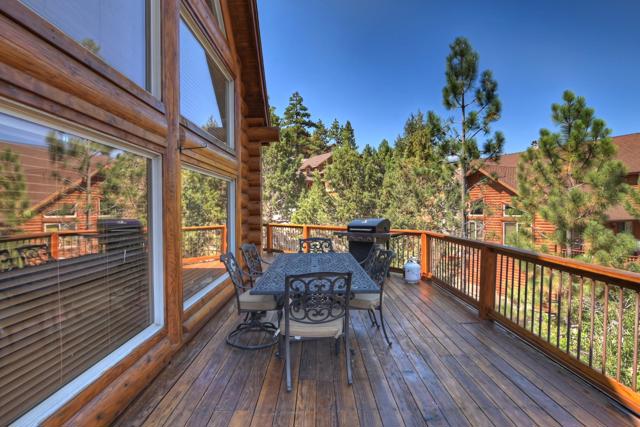 42400 Eagle Ridge, Big Bear CA: https://media.crmls.org/mediaz/9006075b-1093-4f35-8685-260b9b57d757.jpg