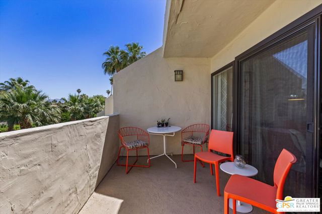 1655 E Palm Canyon Drive, Palm Springs CA: https://media.crmls.org/mediaz/90063f3e-2176-49e6-9d3a-ea84935542d8.jpg