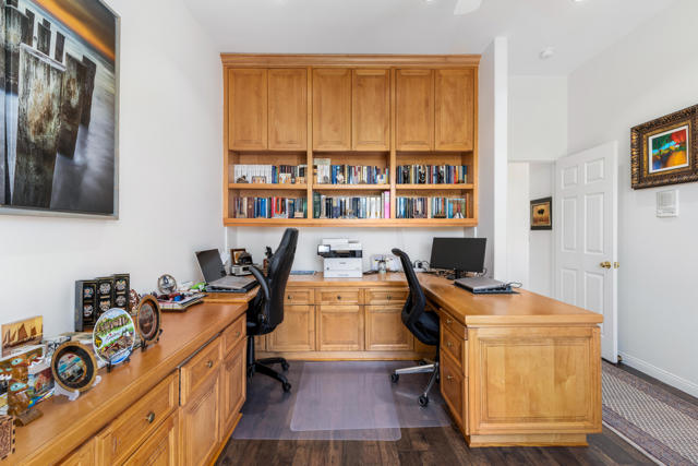 78210 Gray Hawk Drive, Palm Desert CA: https://media.crmls.org/mediaz/90069da1-2e1a-4088-86e1-cb953649a5ef.jpg