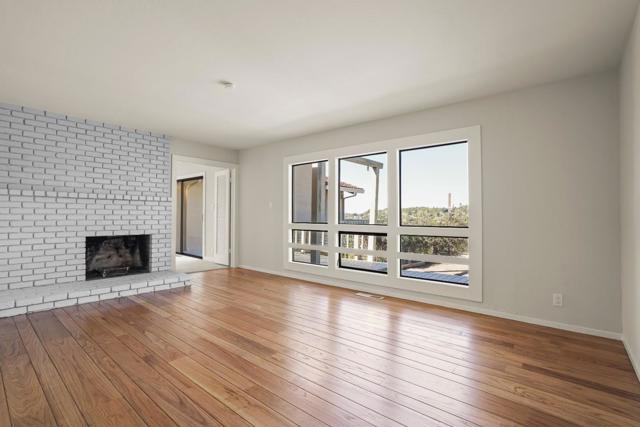 79 Muth Drive, Orinda CA: https://media.crmls.org/mediaz/9007226e-00ae-44aa-8b56-aabd987d7fec.jpg