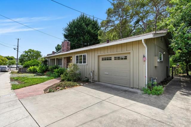 711 Riverview Drive, Capitola CA: https://media.crmls.org/mediaz/90078a1e-e048-4dec-8638-a08b17a55779.jpg