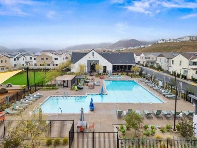 35505 Orchard Trails, Fallbrook CA: https://media.crmls.org/mediaz/90079686-e482-437a-b638-a562c59d0fc1.jpg