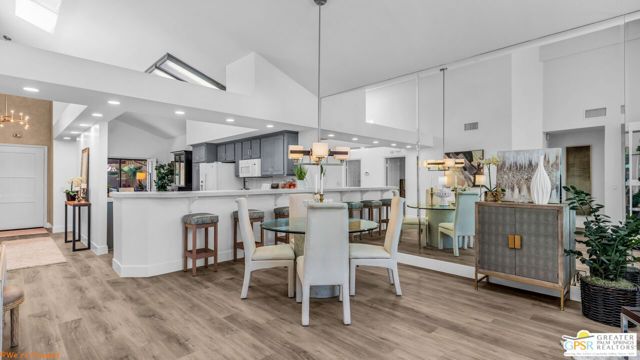 307 Appaloosa Way, Palm Desert CA: https://media.crmls.org/mediaz/90079956-5713-4e09-b1c0-d22db9a83dc3.jpg