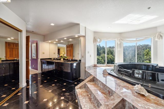2335 Tunnel Rd, Oakland CA: https://media.crmls.org/mediaz/9008108f-dc2d-49d8-9409-c503c0f42064.jpg
