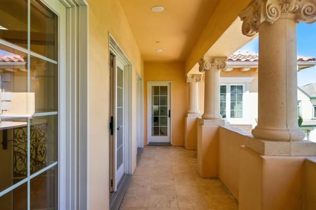 44989 Vista Del Sol, Fremont CA: https://media.crmls.org/mediaz/9008b837-d5ab-46ee-a0f0-9293495b9d4f.jpg