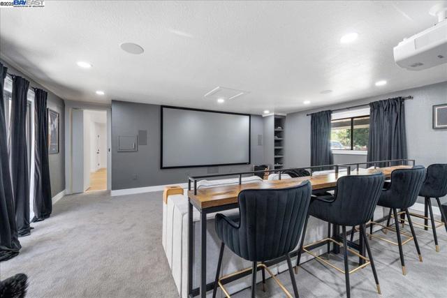 325 Crest Ave, Alamo CA: https://media.crmls.org/mediaz/90098fb3-286b-47b1-8496-6a9368aca329.jpg