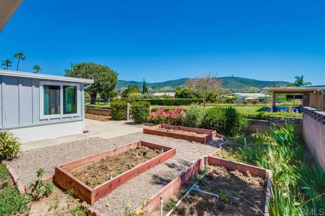 Detail Gallery Image 18 of 29 For 1553 La Casita Dr, San Marcos,  CA 92078 - 2 Beds | 2 Baths