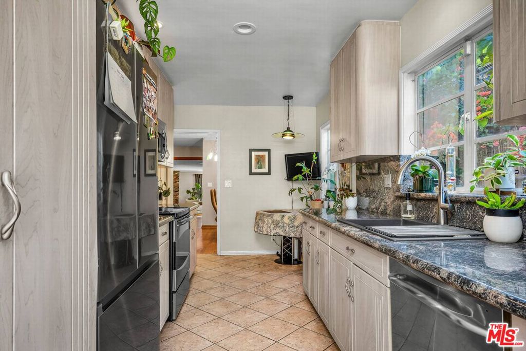 MLS #26862839 image #23