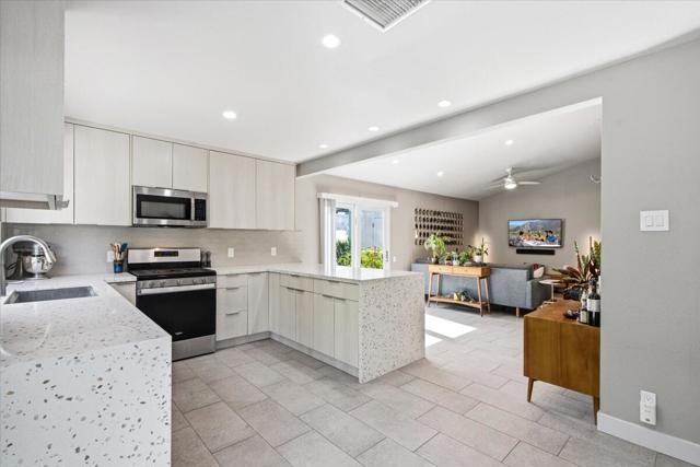830 S Nueva Vista Drive S, Palm Springs, CA 92264