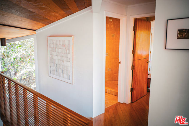 1 Colina Drive, Topanga CA: https://media.crmls.org/mediaz/900a97e5-3df5-4053-8d26-31cda9ee3fde.jpg