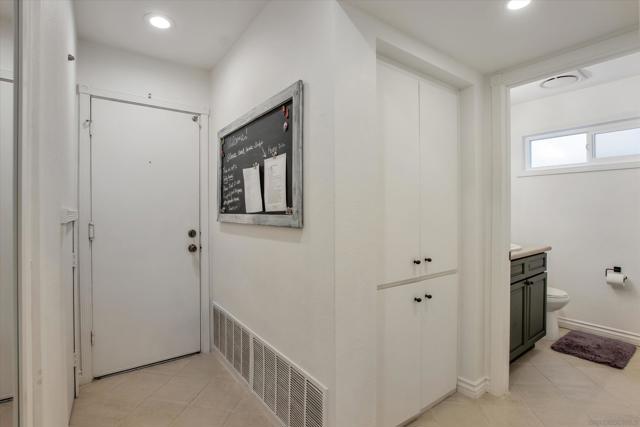 Image 40 of 50 For 3942 Catamarca Dr