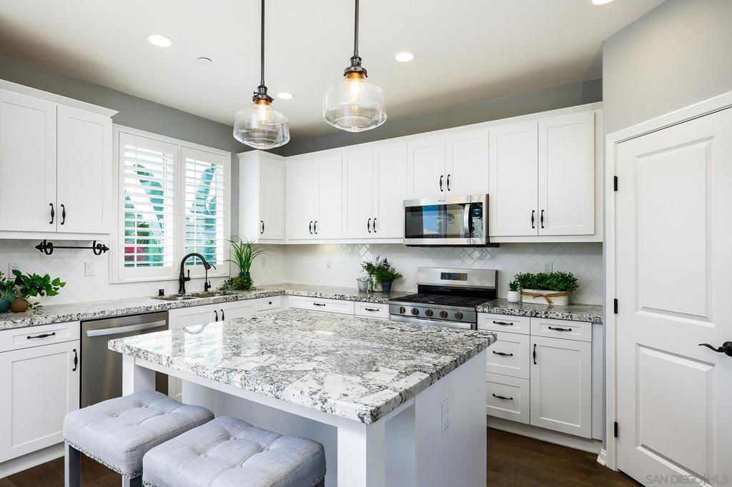 16291 Veridian Cir - photo 5