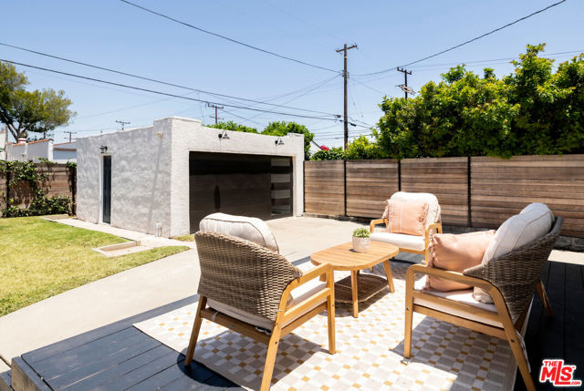 3627 W 64th Street, Los Angeles CA: https://media.crmls.org/mediaz/900c3e4c-d422-4361-8582-4c2e14921046.jpg