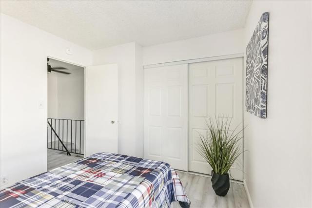 Image 22 of 41 For 419 Don Seville Court