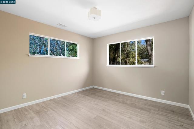 1016 Stone Valley Rd, Alamo CA: https://media.crmls.org/mediaz/900c9483-d1b2-4cba-af17-7d309e989867.jpg