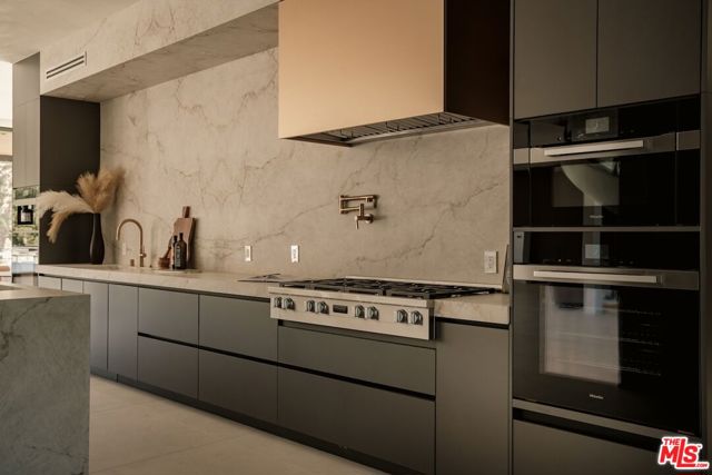 Image 8 of 43 For 19378 Lemmer Drive