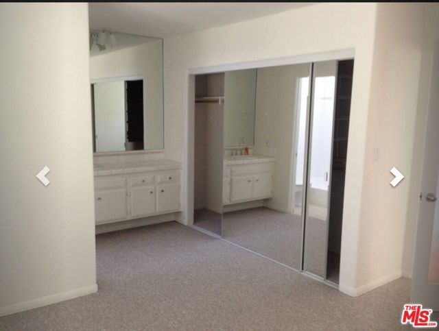 18203 Coastline Drive, Malibu CA: https://media.crmls.org/mediaz/900cc227-b06b-438f-80db-3f2fb49ec4c5.jpg