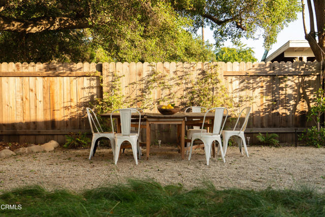 202 N. Fulton Street, Ojai CA: https://media.crmls.org/mediaz/900d0026-21f1-4d64-bdf5-711ecd404769.jpg