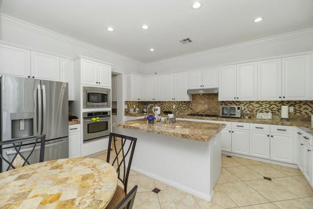 Image 10 of 38 For 59 Via Santo Tomas Drive