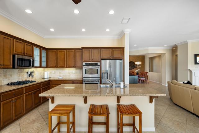 61414 Topaz Drive, La Quinta CA: https://media.crmls.org/mediaz/900ece81-b824-4d12-8a1f-c984c4d4ca44.jpg