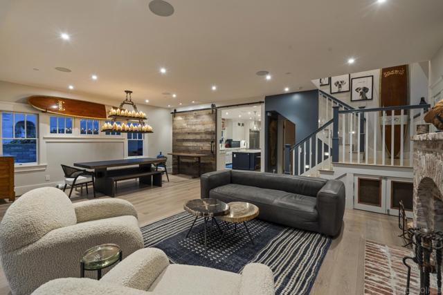 1027 G Ave, Coronado CA: https://media.crmls.org/mediaz/900f2c92-8ab0-4493-8bcc-0a94566a8bb3.jpg