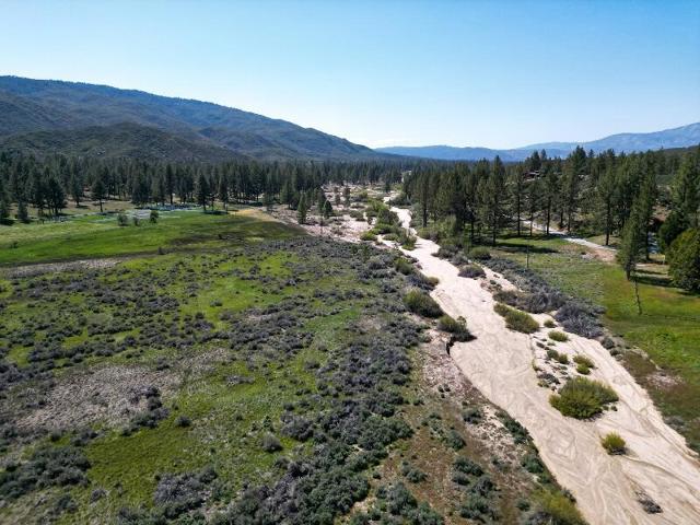 Image 20 of 68 For 35290 Butterfly Peak Road