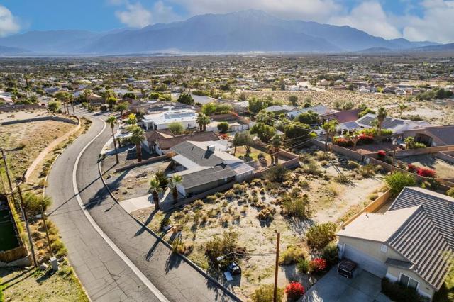 11115 Ambrosio Drive, Desert Hot Springs CA: https://media.crmls.org/mediaz/900f55b9-6c59-496f-9a5c-401dea402295.jpg