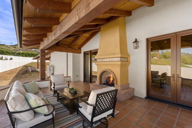 Detail Gallery Image 44 of 75 For 2525 Date Palm Ct, Vista,  CA 92084 - 3 Beds | 3/1 Baths