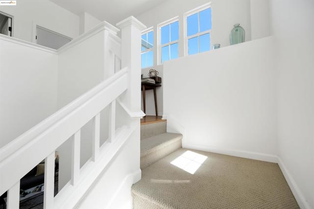 1165 Cottage Ln, Hercules CA: https://media.crmls.org/mediaz/9010d534-4f74-4b16-85ab-e5557572d9b1.jpg