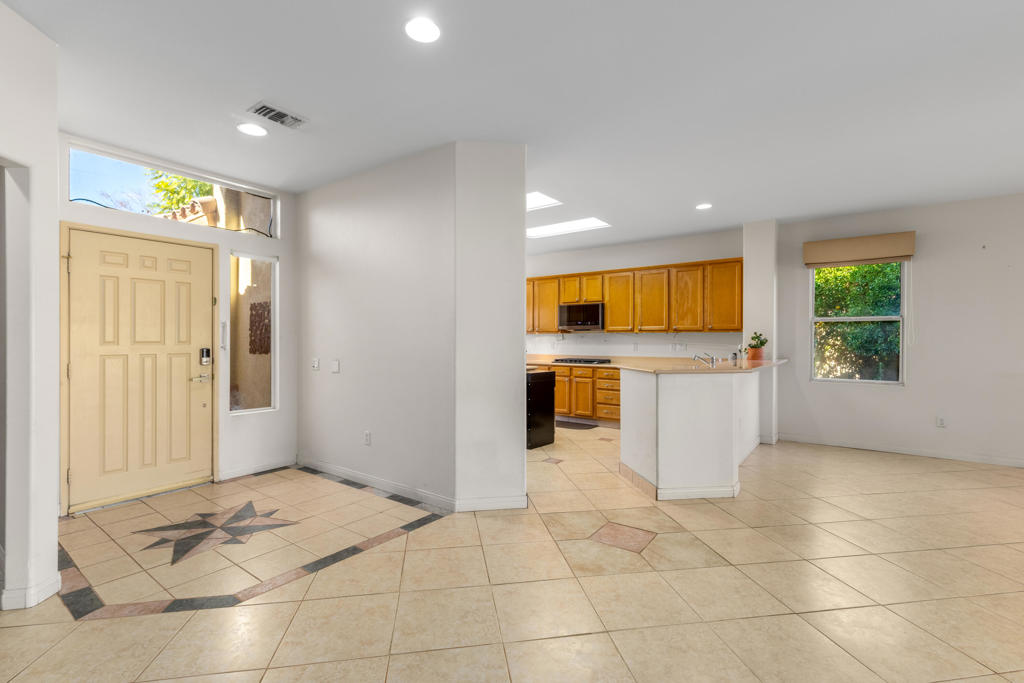 MLS #219139751DA image #9